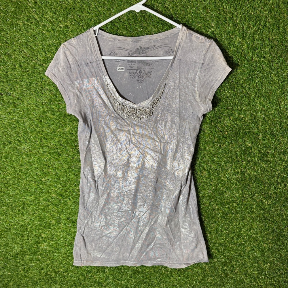 Awake Couture Womens Gray Embellished V Neck Short Sleeve T Shirt‎ Top